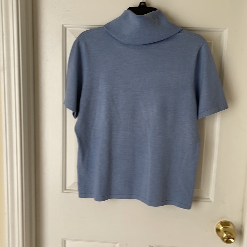 Top - Picture 2 of 3